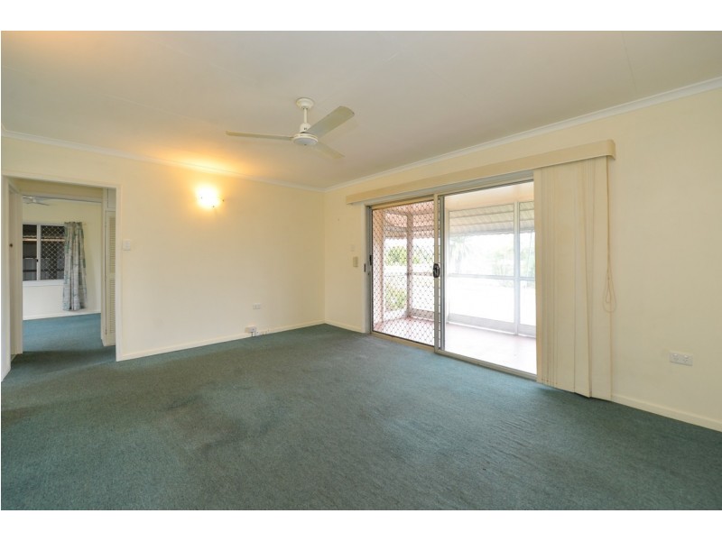 27 Cockatoo Drive, New Auckland QLD 4680