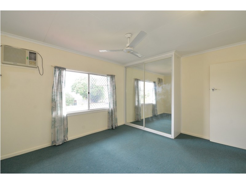 27 Cockatoo Drive, New Auckland QLD 4680