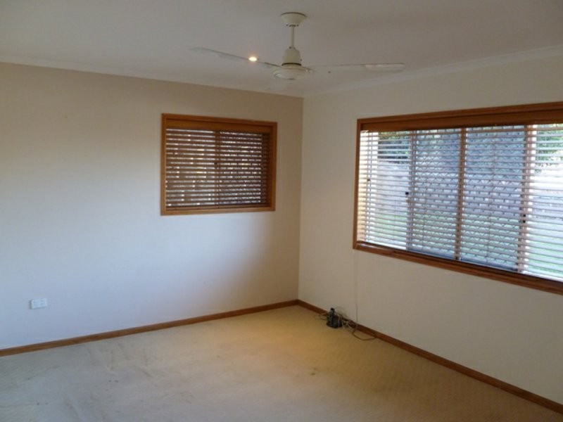 22 Williamson Street, West Gladstone QLD 4680