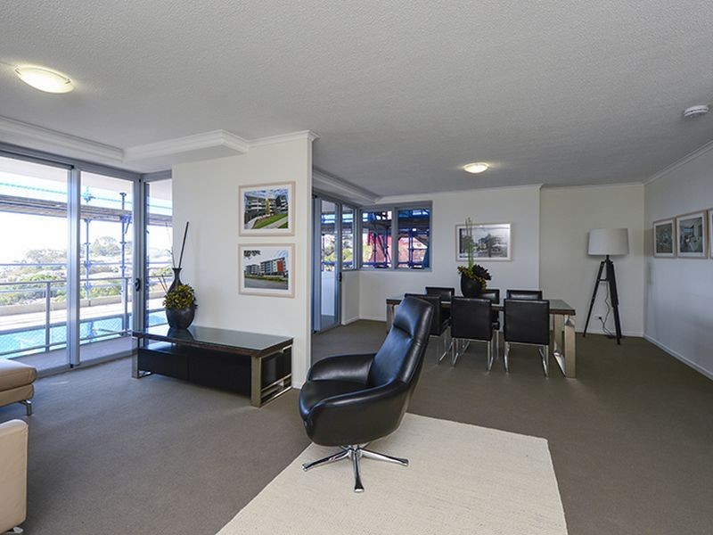 30 Goondoon Street, Gladstone QLD 4680