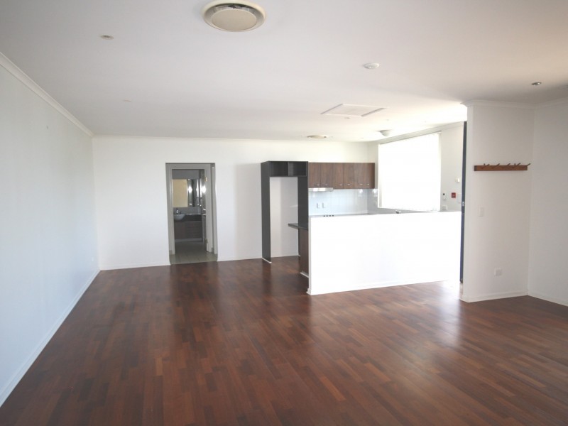 Unit 8/72 Goondoon Street, Gladstone QLD 4680