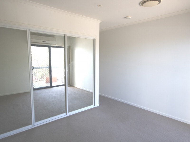 Unit 8/72 Goondoon Street, Gladstone QLD 4680