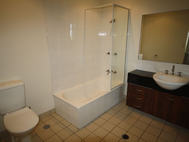 Unit 8/72 Goondoon Street, Gladstone QLD 4680