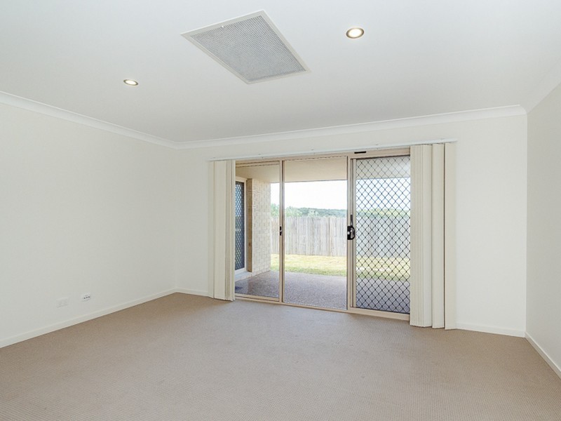 6 Dampier Court, Glen Eden QLD 4680