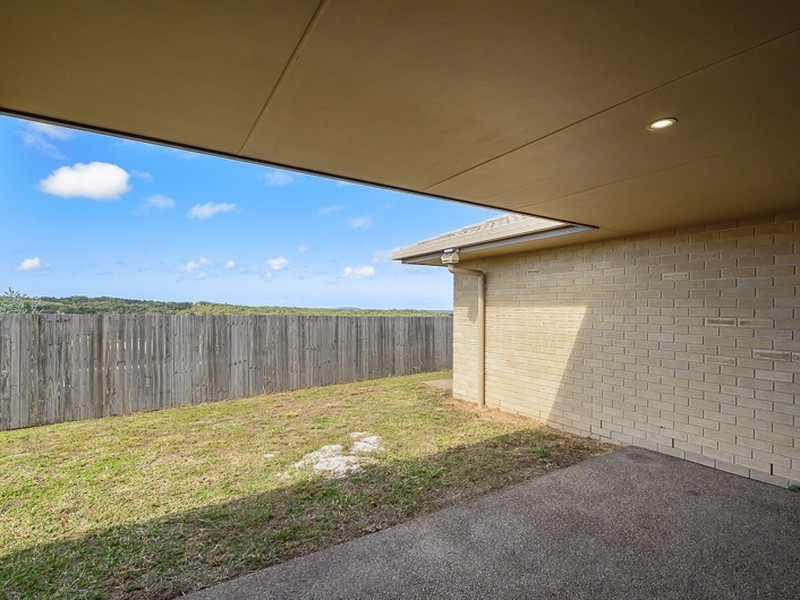 6 Dampier Court, Glen Eden QLD 4680