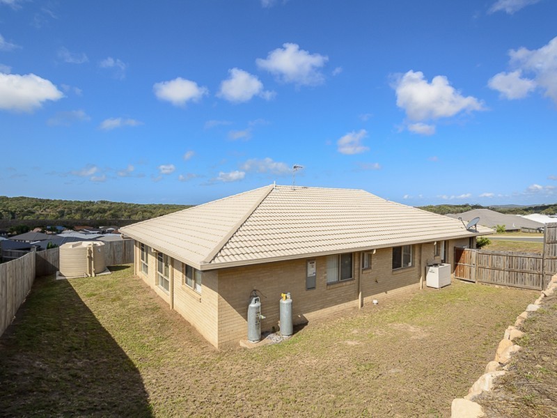 6 Dampier Court, Glen Eden QLD 4680