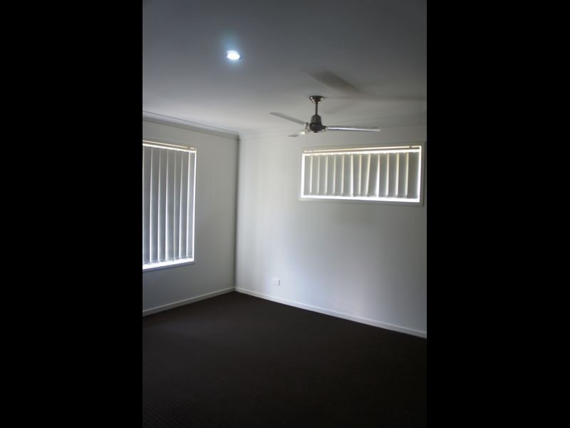 10 Kandel Court, Kirkwood QLD 4680