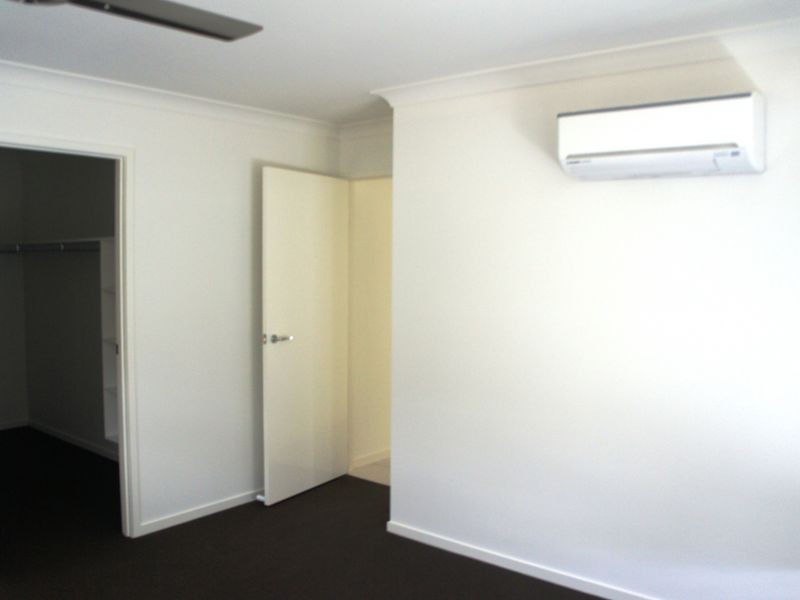 10 Kandel Court, Kirkwood QLD 4680