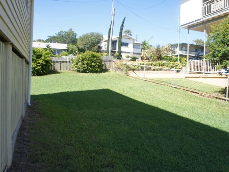 24 Roberts Street, South Gladstone QLD 4680