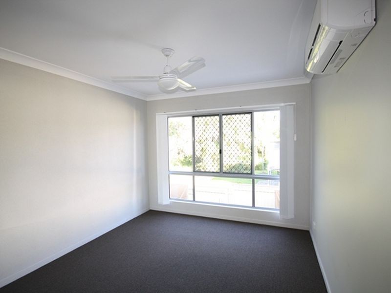 214-216 Oaka Street, Gladstone QLD 4680