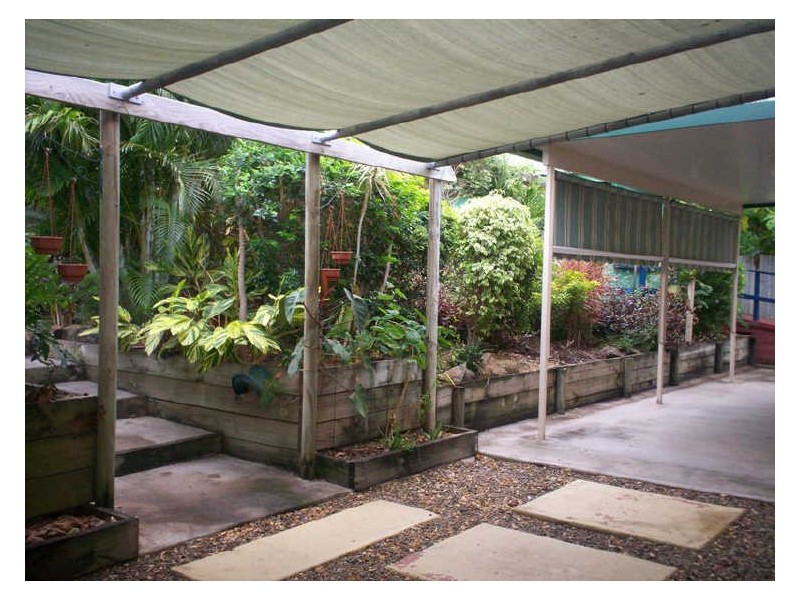 4 Mcdonald Street, Clinton QLD 4680