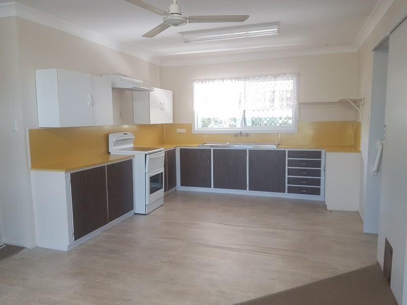 4 Mcdonald Street, Clinton QLD 4680