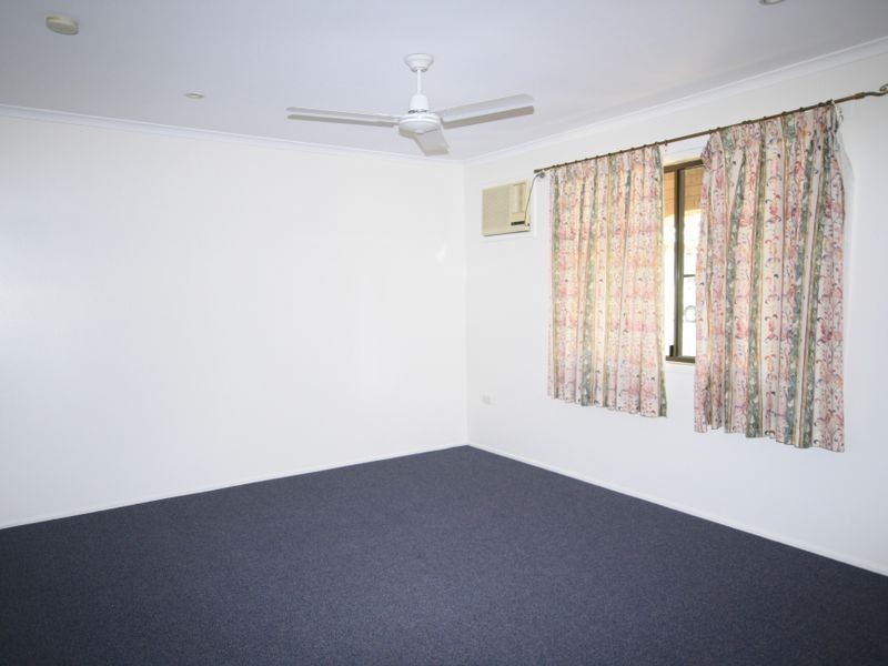 8 Pluto Street, Telina QLD 4680