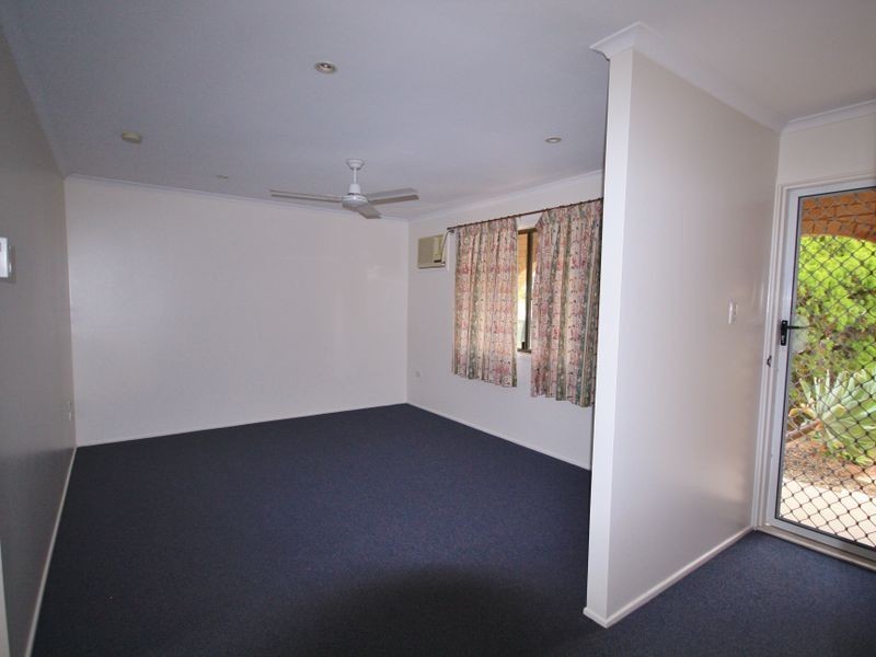 8 Pluto Street, Telina QLD 4680