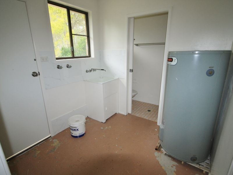 8 Pluto Street, Telina QLD 4680