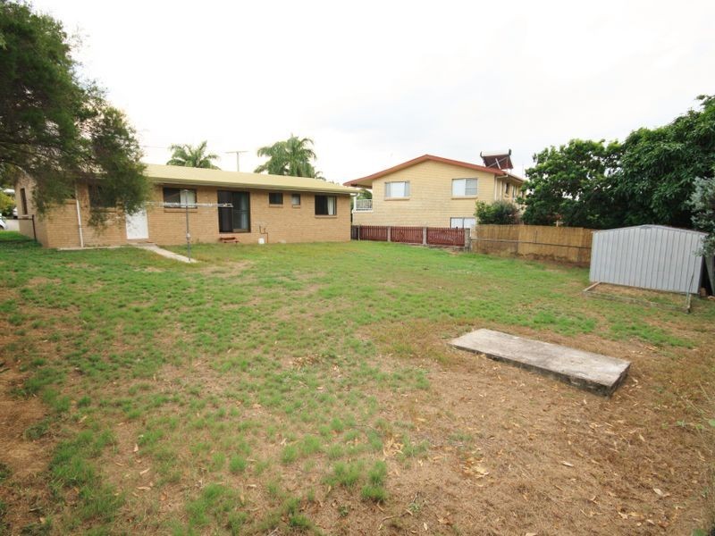 8 Pluto Street, Telina QLD 4680