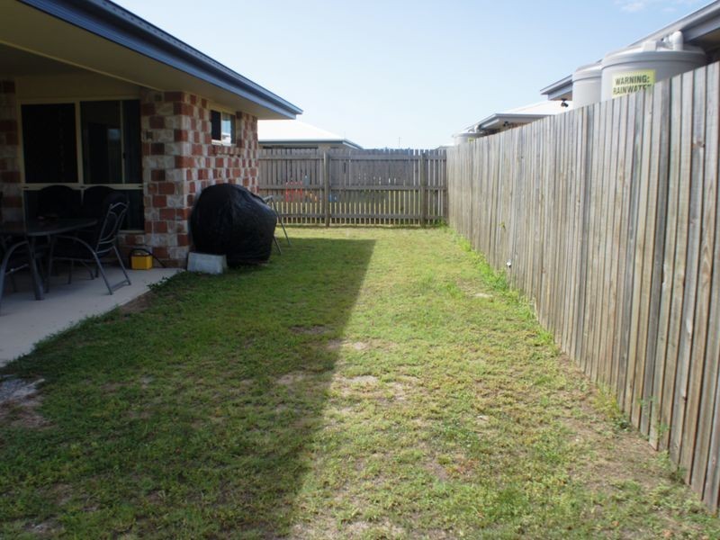 11 Giles Street, Glen Eden QLD 4680