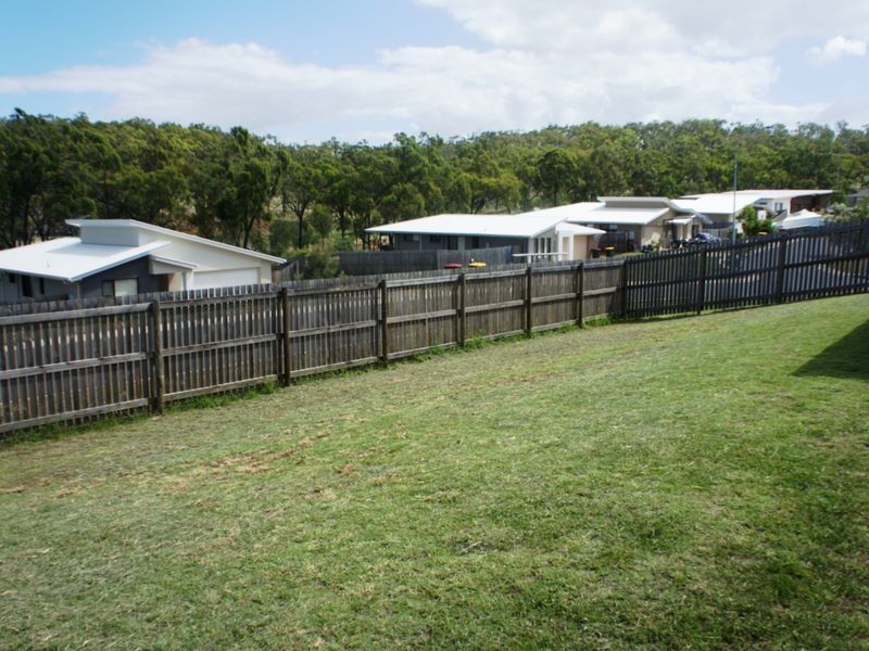 11 Giles Street, Glen Eden QLD 4680