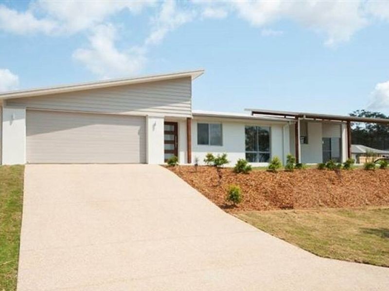 11 Iris Road, Kirkwood QLD 4680