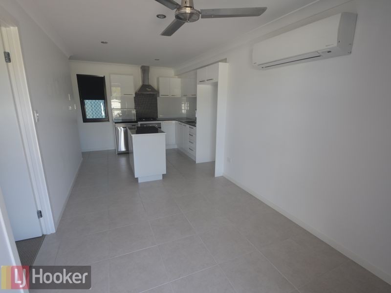 4/3 Christina Road, Clinton QLD 4680