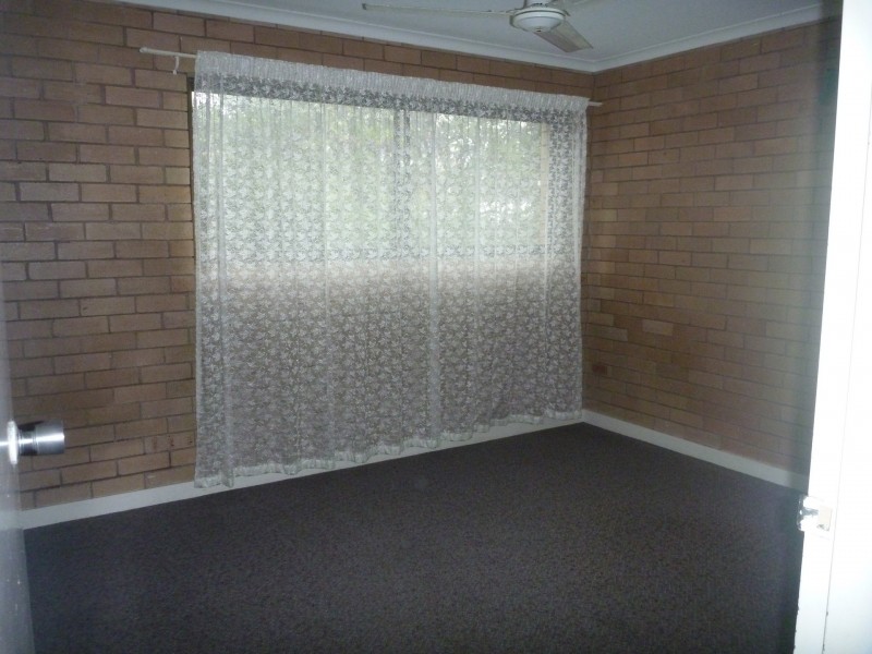 2/5 Sutton Street, Barney Point QLD 4680