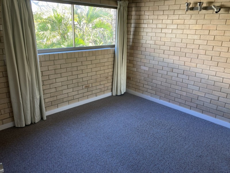 2/5 Sutton Street, Barney Point QLD 4680