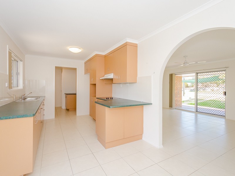 21 Luton Street, Telina QLD 4680