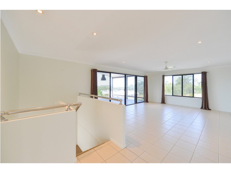21 Dorinda Close, Clinton QLD 4680