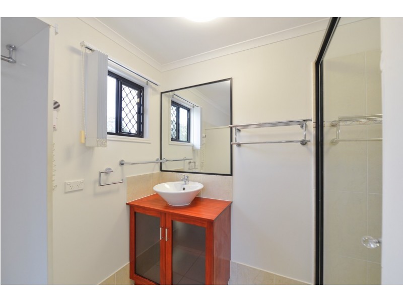 21 Dorinda Close, Clinton QLD 4680
