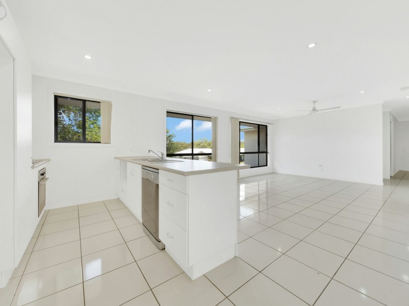 19 Stoneybrook Drive, Glen Eden QLD 4680