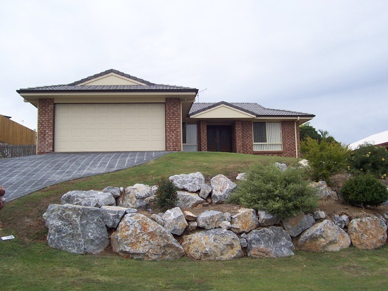 17 Wivenhoe Close, Clinton QLD 4680