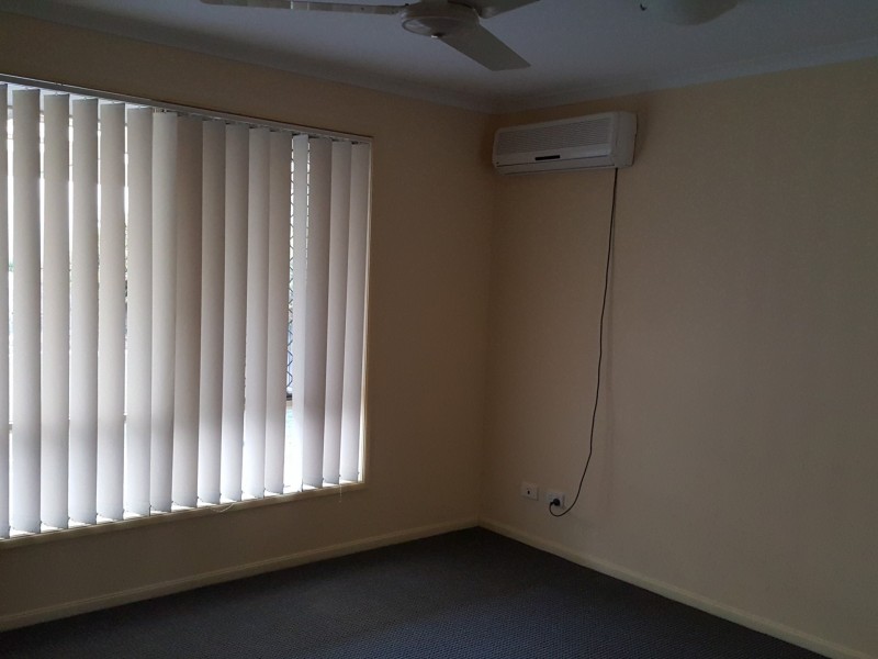 17 Wivenhoe Close, Clinton QLD 4680