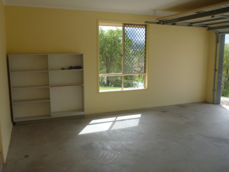 17 Wivenhoe Close, Clinton QLD 4680