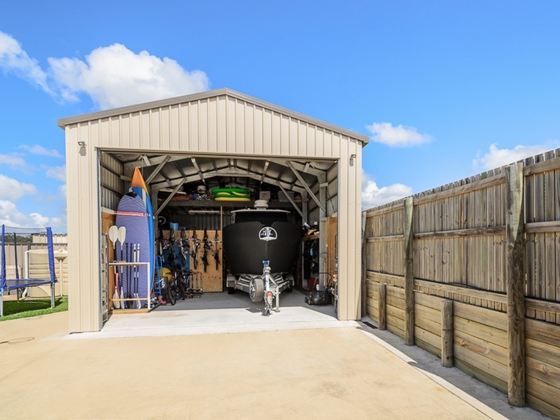 3 Briffney Street, Kirkwood QLD 4680