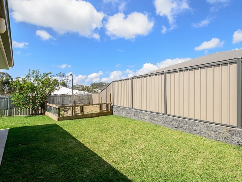 3 Briffney Street, Kirkwood QLD 4680