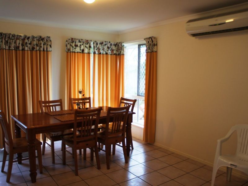 2 Kenneth Court, New Auckland QLD 4680