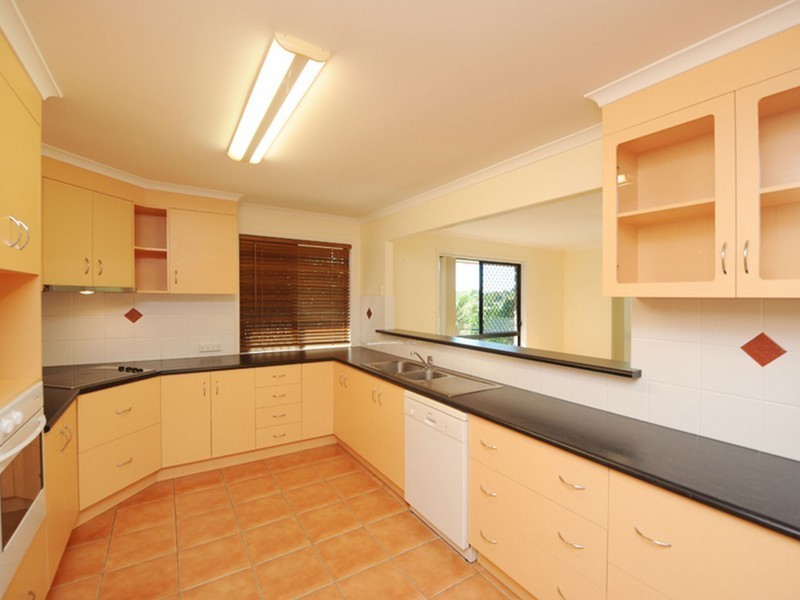 19 Sandringham Close, Telina QLD 4680