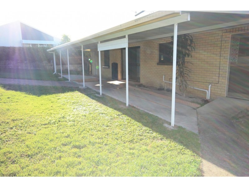 17 Camille Street, Clinton QLD 4680