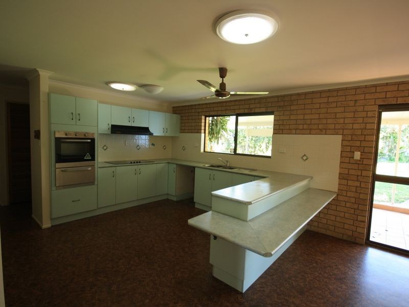 17 Camille Street, Clinton QLD 4680