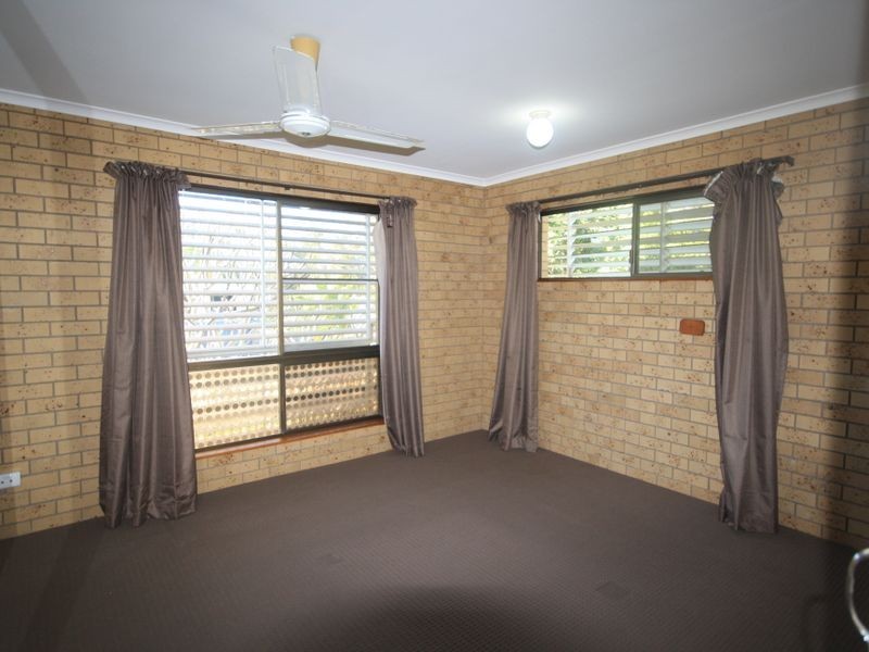 17 Camille Street, Clinton QLD 4680