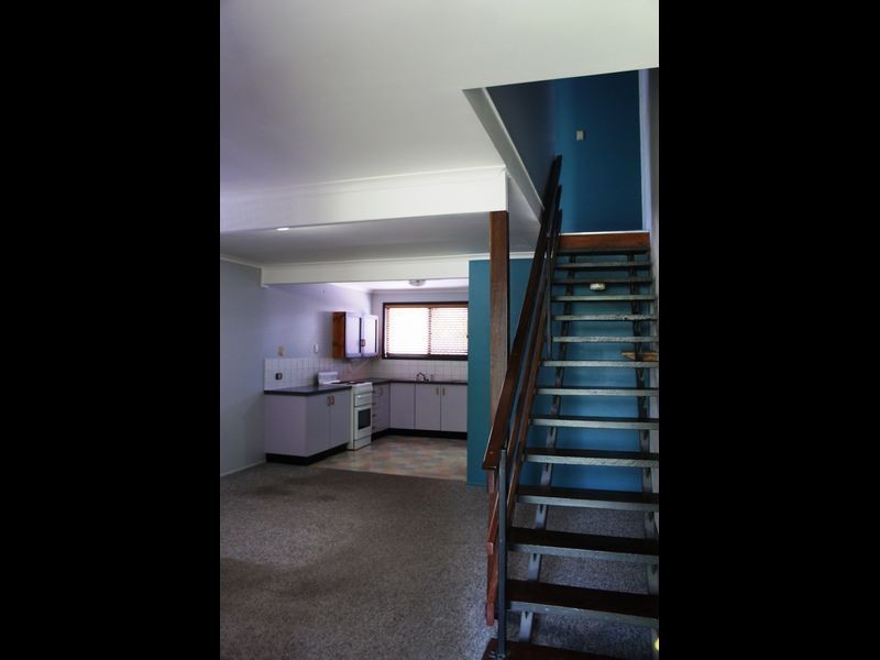 Unit 6/143 Toolooa Street, Toolooa QLD 4680