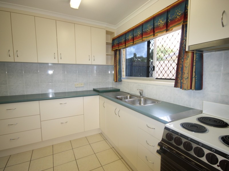Unit 2/2 Intrepid Street, Clinton QLD 4680