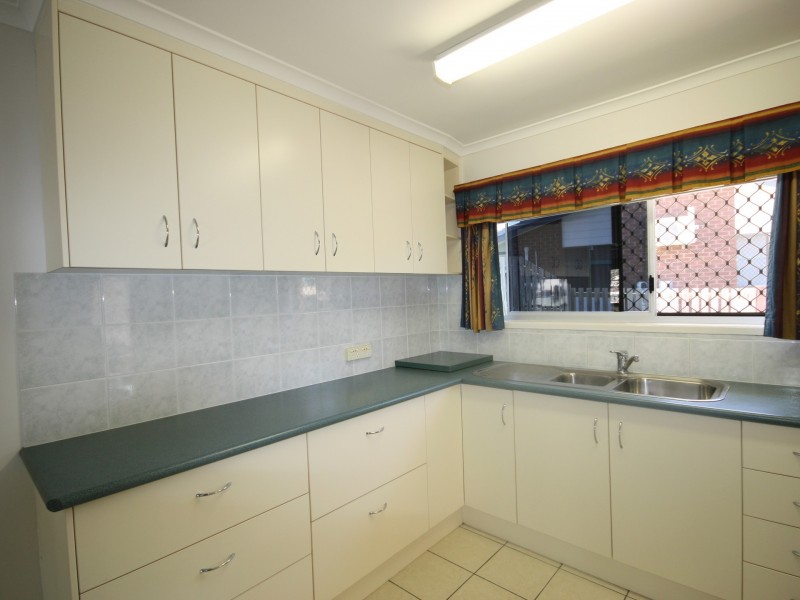 Unit 2/2 Intrepid Street, Clinton QLD 4680