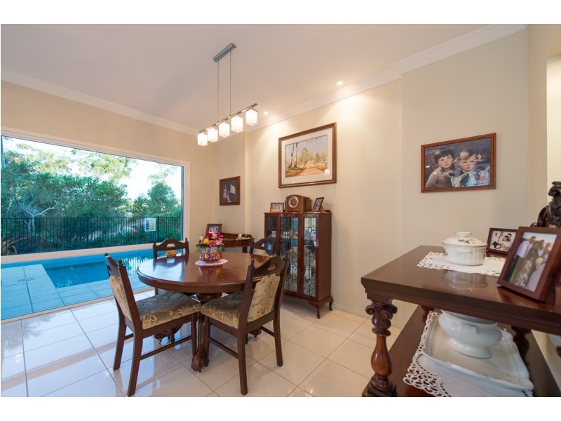 11 Grasstree Crescent, Kirkwood QLD 4680