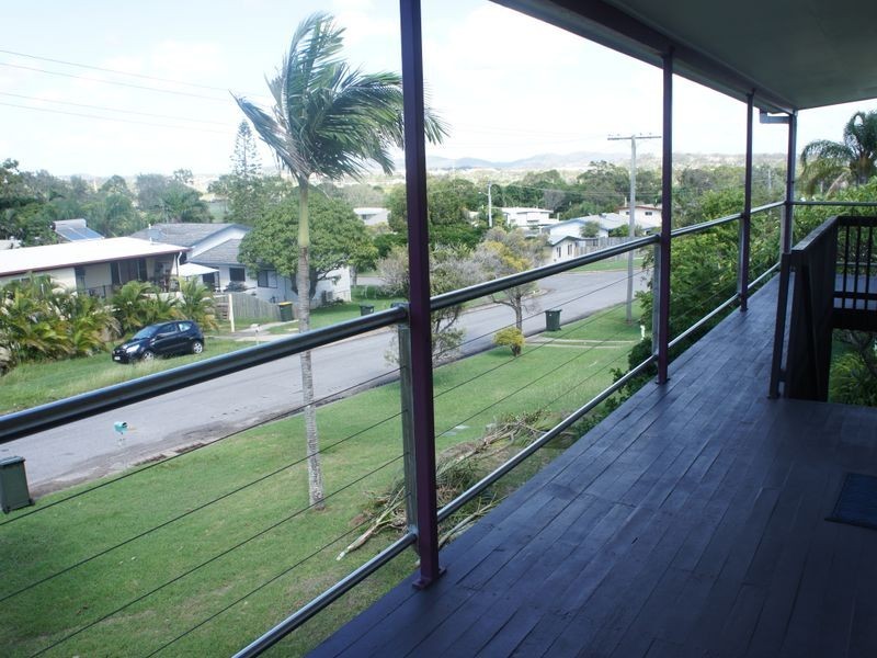 15 Cook Street, West Gladstone QLD 4680