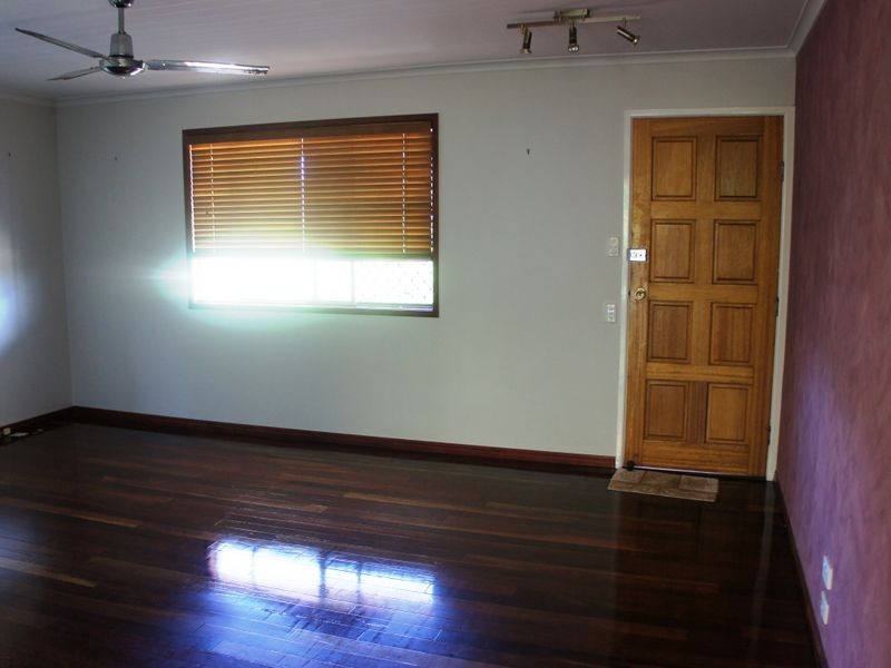 15 Cook Street, West Gladstone QLD 4680