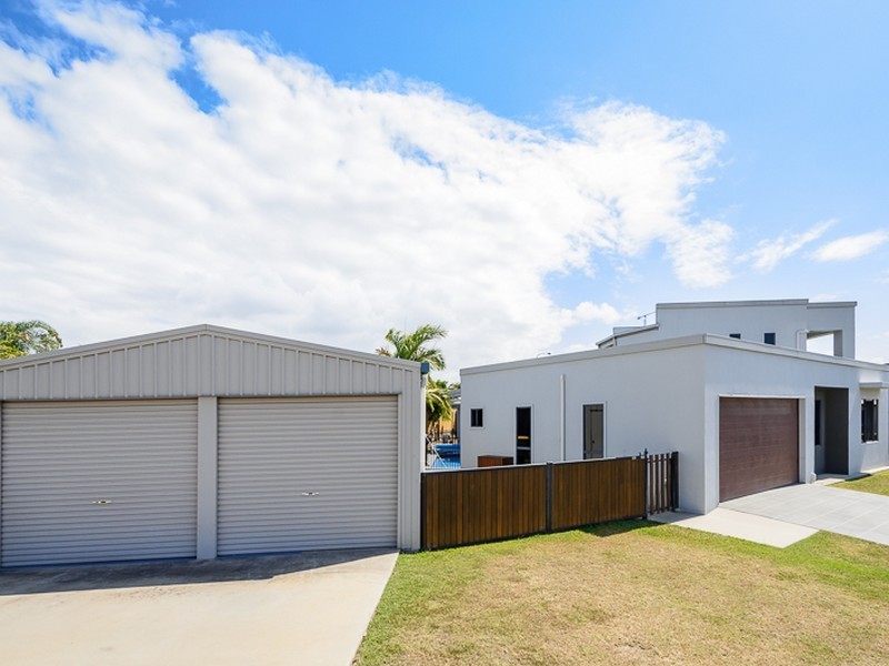 2 Leonie Court, New Auckland QLD 4680