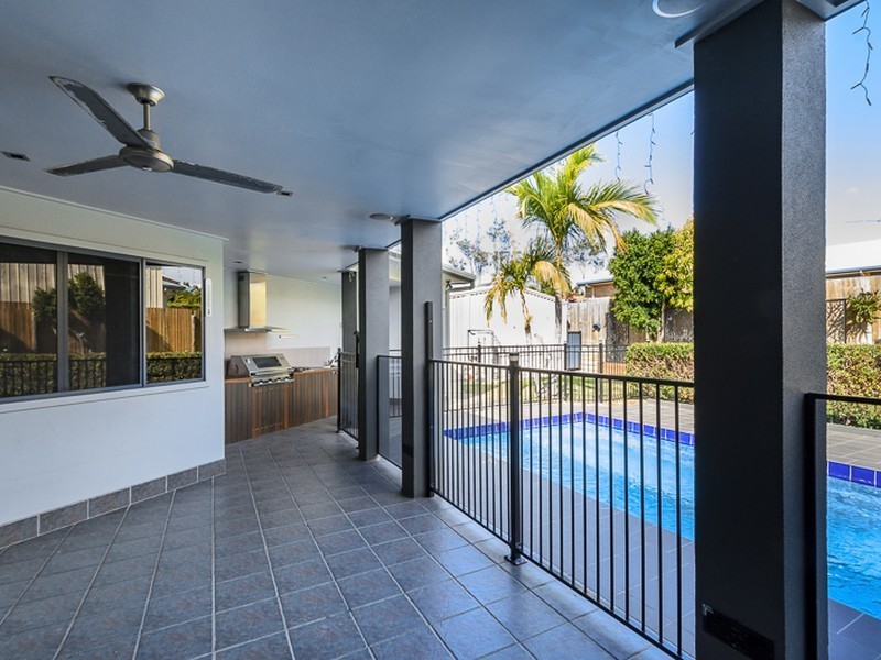 2 Leonie Court, New Auckland QLD 4680