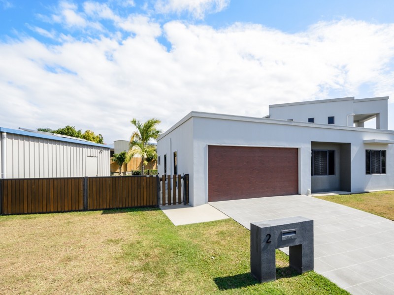 2 Leonie Court, New Auckland QLD 4680