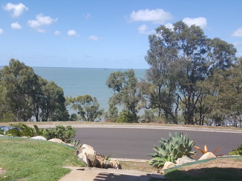 25 The Esplanade, Barney Point QLD 4680